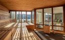 Sauna vor Glaspanorama