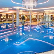 6.500 m² Wellnessbereich mit Pools im 5* Hotel Jagdhof