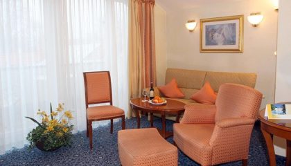 Wohnraum in der Spa Suite