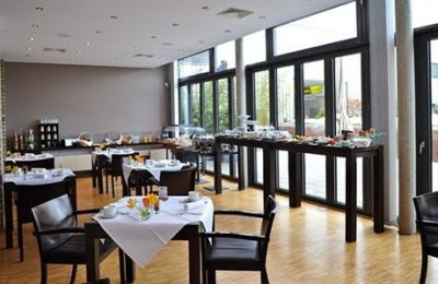 Bistro neben der Dachterrasse