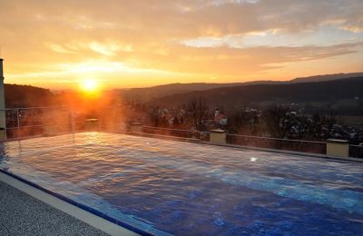 Sonnenuntergang im Dachpool