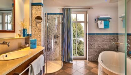 Turmsuite Bad im Spirit & Spa Hotel Birkenhof