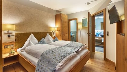 Vierbettzimmer Ametrin im Spirit & Spa Hotel Birkenhof