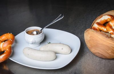 Mahlzeit mit Weisswürstchen