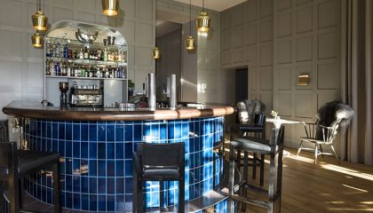 Blaue Bar im Hotel