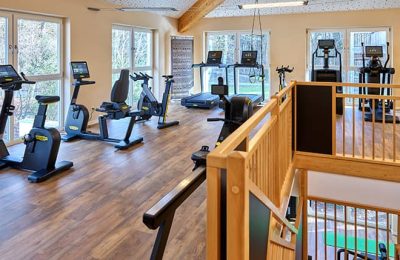 Sportgeräte im Tower of Power