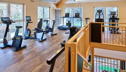 Sportgeräte im Tower of Power