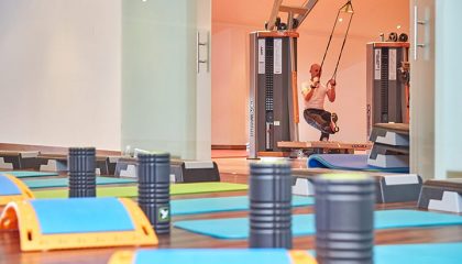 Yoga Matten und Sportgeräte