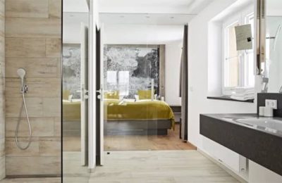 Bad im Zimmer Bergheu