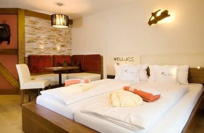 Wellness-Zimmer Bett im Wellness Zimmer