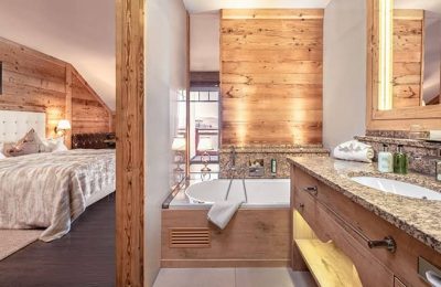 Bad im Doppelzimmer Hirschenstein