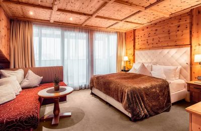 Schlafbereich im Zirbenzimmer "Morgentau"