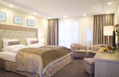 Max First Class Bett und Wohnraum im Max First Class