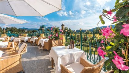 Terrasse bei Sonnenschein