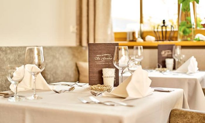 Gedeckter Tisch im Restaurant