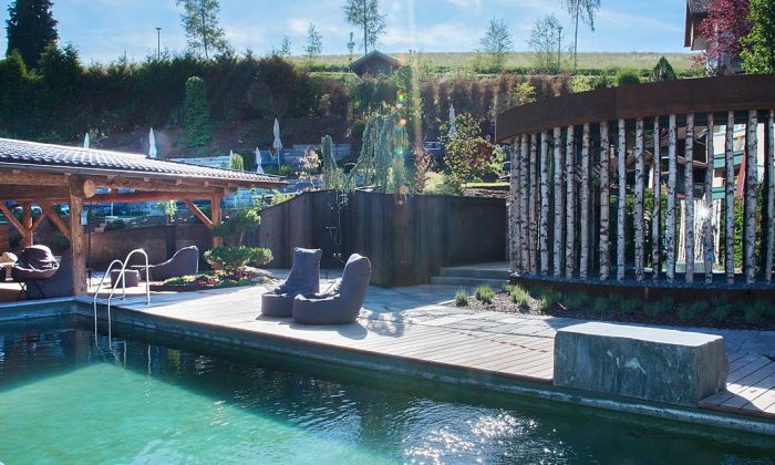 Pool Pool bei Sonne
