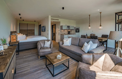 Wohnbereich in der Bootsmann-Suite