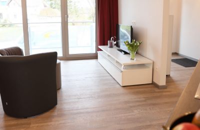 Wohnraum in der Ferienwohnung mit Blick zur Südseite