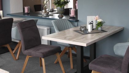 Tische im Restaurant Krutsander