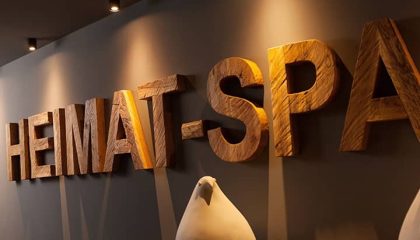 Schriftvor im Spa Bereich