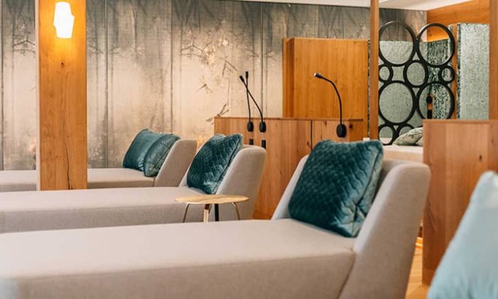 Liegen im Ruheraum Wellness-Wochenende PLUS