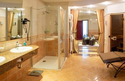 Bad in der Spa Suite Liebesglück