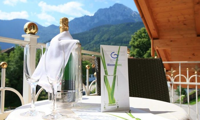 Sekt und Sektgläser